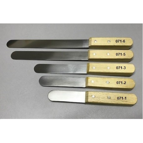 Espatula em inox com cabo de madeira 22 x 180 mm